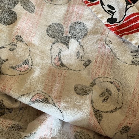 Disney Mickey Mouse Face Pullover shirt cotton vintage 90’s top - Picture 8 of 8